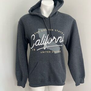 Gildan Gray Sweatshirt California Style